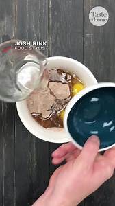 These raspberry brownies are bright, tart, and so easy to make! 😍 Get the recipe: https://trib.al/VmExEB2 | Taste of Home