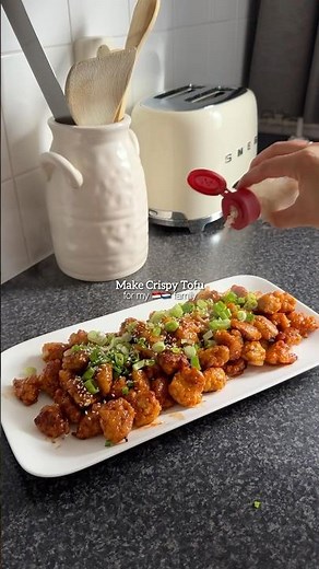Crispy Tofu in Sweet Sesame Garlic Sauce