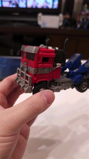 12K views · 62 reactions | REVIEW!!! l'm a Toy Collector, Not a Shop! 終於好像完成了！！！！ #變形金剛 #neoinstatoyz #hasbro #hasbrotaiwan #toysrus #toysrustaiwan #optimusprime #riseofthebeasts #toycollector #フィギュア #transformers #トランスフォーマー #takaratomy #タカラトミー #toyunboxing #玩具開箱 #toyreview #玩具評測 | NEOInstaToyz | Facebook