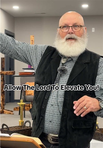 Allow The Lord To Elevate You! : Welcome to Spirit and Truth Ministries! I’m Pastor Leo. I’m a 40-year pastor in the Midwestern United States. I have always considered myself to be a simple country cowboy preacher! I have pastored 5 churches and am currently pastoring a non-denominational Bible-based church for the past 10 years! Here you will find daily preaching clips, sermon clips, and Bible study messages. We will be discussing important world events and issues in the Church. Come Follow The