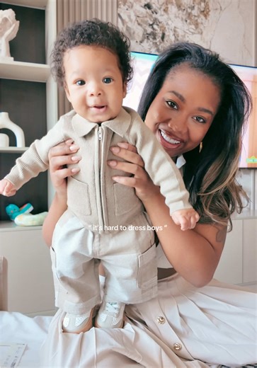 Fashion Tips for Boy Moms: Easy Outfit Ideas