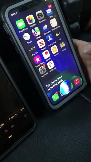 When google assistant talks to Siri and Siri talks back!!!