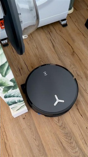 ECOVACS DEEBOT X12 OmniCyclone: Il Robot Aspirapolvere Più Interessante del 2026? 🔥 #shorts