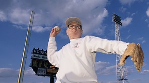 Warren Buffett's secret to investing lays in the game of baseball