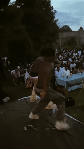 FMF🇺🇬TOUR@JunoKizigenza @BurnaBoy @zeotrap @heisrema @beyonce @rihanna