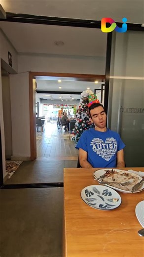 Diego on Instagram: "Lo mas importante es cómo Diego se sienta. Y hacer las adaptaciones para que sus actividades sean agradables para el. No puedo hacer que el mundo cambie por completo. Algunas personas hacen las adaptaciones de lugar, otras no. Toda la red de apoyo de Diego está consciente de como tratar a Diego. Seguiremos creando conciencia para tener un mando más inclusivo."