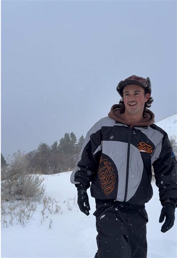 Stylish Hiking Outfit for Winter Adventures