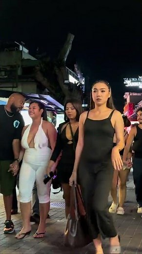 Walking Pattaya’s Famous Night Streets: Central to South 4K #pattayathailand #walkingtour4k