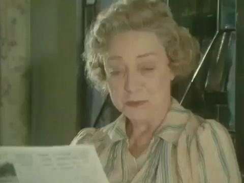 Miss Marple. - 'A Murder Is Announced'  1/3    Joan Hickson