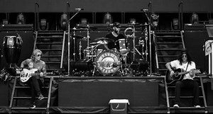 Guns N’Roses pospone para el 2022 su gira europea