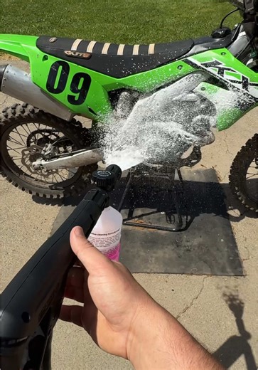 Pressure Washer Benefits: Transform Your Cleaning Routine