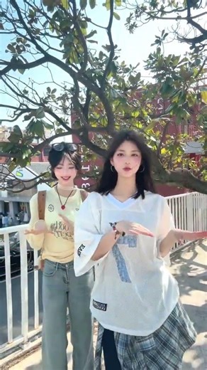 High School Girls' Night Out: What's the Year, 2023? CampusLife TeenVlog