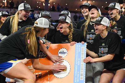 South Dakota State women’s basketball punches ticket to NCAA Tournament