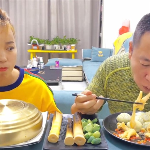 3K views · 25 reactions | 異藍 Him: serious chopstick mode. Her: plotting how to steal chicken later. | Redline | Facebook