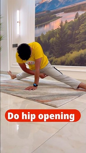 How to do middle split - centre split yoga pose ( tutorial)with chair techniques #shorts