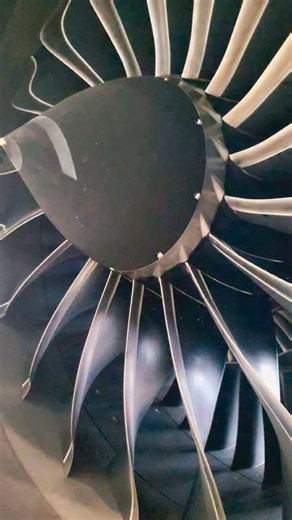 Alex.M on Instagram: "WE DO 🔧 FOR ✈️ IN THE 🌎 ●ENGINE CFM-LEAP-1A✅️ ●AIRBUS-320NEO✈️ #aviation #maintenance #follow #reelsinstagram #engineer 🔧🔧🔧 ✈️✈️✈️. 🌎🌎🌎"
