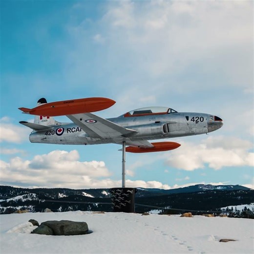 Snow, Wind… and an Old Airplane