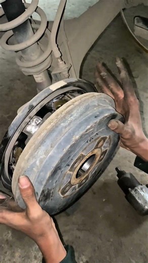 How to adjust and servicing drum brakes!#brakeservice #drumbrakes #shortvideo #digitalmechanic