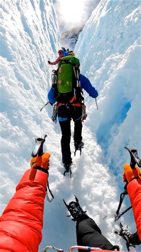 Breathless Ascent: The Himalayan Ice Wall Challenge You Can’t Look Away From