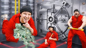 First To Rob Bank Wins $100,000 | JustDustin