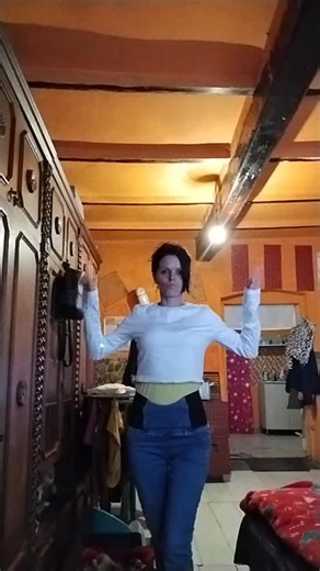 molnar_eva3 (@molnar_eva3) videója, benne: original sound - 🎹🎼Ndue Aliaj DjNoi🎼🎹