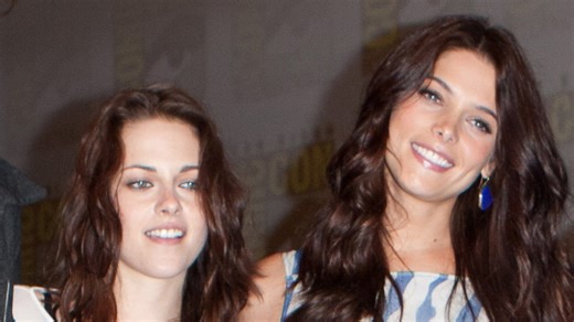 Ashley Greene Reacts to ‘Twilight’ Co-Star Kristen Stewart’s Engagement