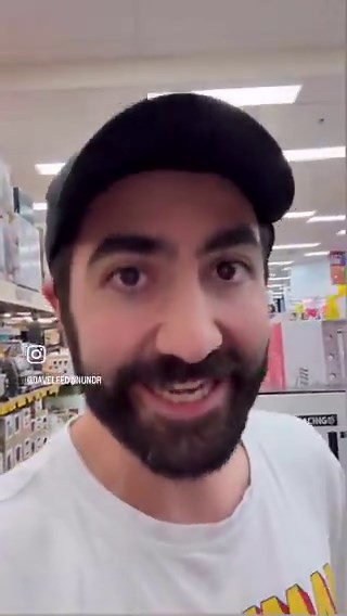 JB Hi-Fi slowly continues to remove physical media from its stores. Things are looking grim for Blu-ray, DVD, CD, and Vinyl collectors in Australia!