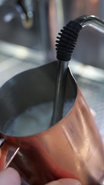 POV: You go to DNB #derrimutnuttitionbar