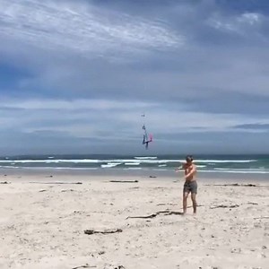 @jasonvanderspuy how to self land and simply 😂 . . . #kiteboarding #kitesurf #kite #kitesurfing #kitesurfeurs #kitegirl #kitesurfeur #kitecamp #kitetrip #kite #kitelife #kiteschool #kitelove #kiteparadise #kiteaddict #gkakitesurf #kitebording #kitespot #kites #kitelovers #kitestrapless #kitesurfworldcup #kitesurfworld #gkakitesurf | Kiteboardingworld