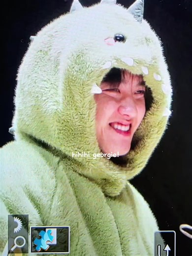 Kyungsoo's Adorable Performance with EXO