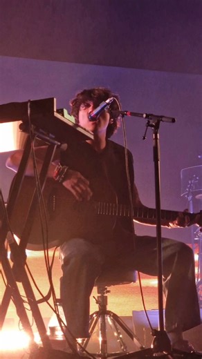 BoyWithUke doesn't wanna play guitar! #boywithuke #guitar #edit #ukulele #shorts #funny #fyp #viral