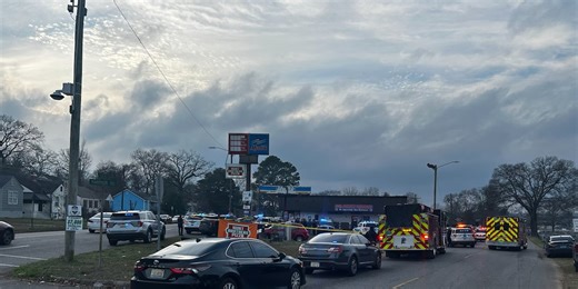 2 shot in Fairfield, 1 in custody