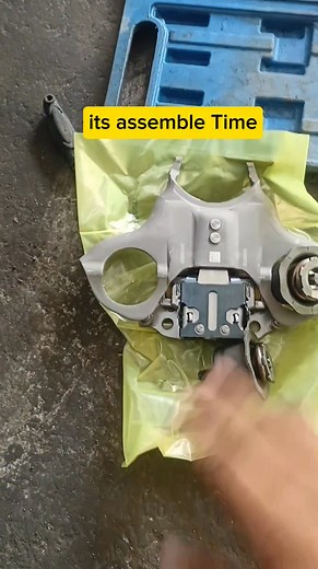 UNIT: Ford Focus 2014 DCT Transmission ISSUE: Transmission malfunction JOB PERFORMED: Pulldown Transmission to Replaced DCT component, set up Clutch then Adaptive Learning. STATUS: Job Done👍👍 "Team Ventech, Your Legit & Trusted Automotive Service & Repairing Shop." #reelschallenge #highlightseveryone #fbreelsfypシ゚ #viralreelschallenge #highlightsシ゚ #fbreelsfypシ゚viralシ #viralvideoシ #fypシ゚ #foryoupageシ #everyonefollowers | VenTech AutoVlog