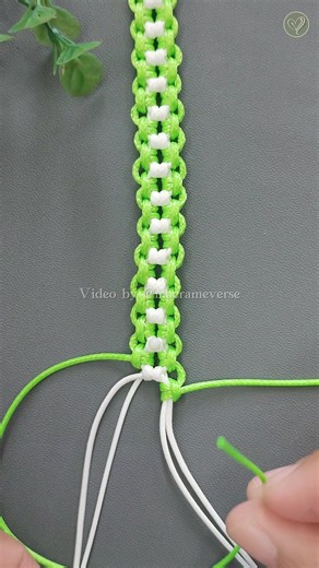 31K views · 762 reactions | Easy macrame bracelet tutorial. Start by making a lark’s head knot once on the left and once on the right, then continue with an endless falls knot once in the center. Repeat the pattern to create a beautiful and balanced macrame bracelet. Simple steps, stunning results. #tutorial #macramebracelet #handmadebracelet #craftideas #macramemicro | Macrameverse | Facebook