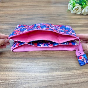 You can’t believe how easy it is to make this 3 Compartment Bag 🤩 too useful | Lady Loves Knitting