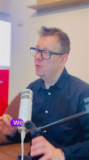 Alex | One App. 4 Weeks. Loyal Customers. on Instagram: "PreferenceKey layouts break when old values accumulate silently. Book a mentoring session → https://rebeloper.com/mentoring #rebeloper #SwiftUI #PreferenceKey #LayoutBugs #iOS"