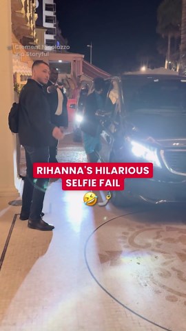 Rhianna's awkward selfie fail as she baffles gushing fan