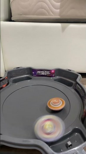 Burst Spriggan VS Gatling Dragon #beyblade #beybladeburst