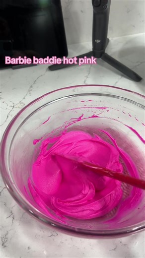 Barbie Baddie Hot Pink Buttercream Cake Tutorial