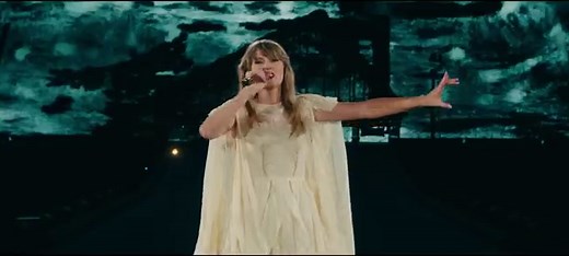 'Eras Tour' stud Jan Ravnik gets extra spicy in new Taylor Swift show