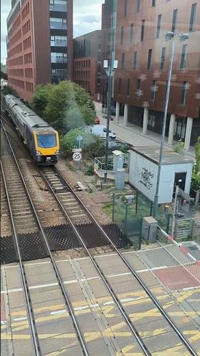 Northern Class 195 (19501) passing Brayford Crossing