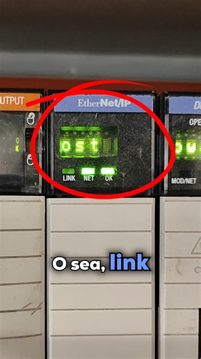 ¿El PLC no se comunica con el HMI? Primero revisa la parte física, alimentación, cables y conexión de red. Luego verifica direcciones IP, protocolo y parámetros de comunicación. Si el problema continúa, revisa el software, tags, asignación de variables y configuración en el programa. Un pequeño error en la configuración puede bloquear toda la comunicación. Y tú, ¿ya has tenido este problema antes? 👇 | Suiler Altamirano - Control