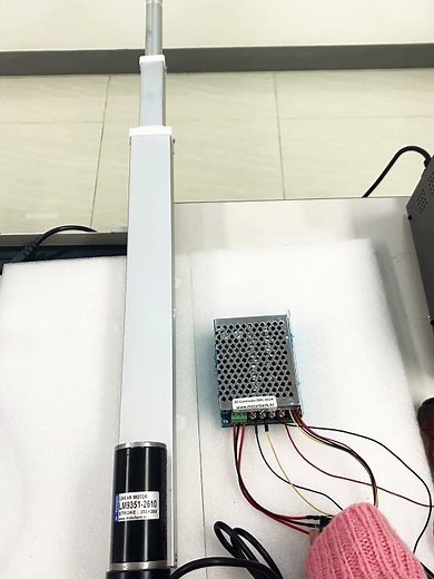 리니어액추에이터,전동실린더 DC24V LM9351-2610 26mm/s 1000N