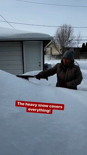 Cleared the thick blanket of snow off our friend's car while he’s away… feels like the whole world’s covered in a layer of snow! Definitely a winter wonderland out here, but at least his car’s all set for when he gets back 😊 #snowremoval #goodfriend #wintervibes #snowday #kindnessmatters #carcare #snoweverywhere #fbreelsvideo #fbreelsfypシ゚viral #highlightsシ゚ #everyoneシ゚ #followers | Nanz Paredes