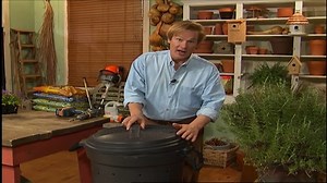 This isn’t a new idea, but it’s a good one so I thought I’d share it with you. It’s a small compost bin made from a trash can. It’s just the right size for small spaces; it has a lid to keep out the critters and it’s easy to maneuver around the garden. Check out my latest YouTube video for more ideas like these. CLICK HERE: https://youtu.be/umA0P7Y60OM | P. Allen Smith