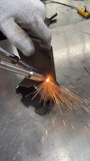 28K views · 34 reactions | - #laserwelding #welding #1500wlaserwelding (1) | Kaihuan laser | Facebook