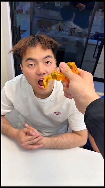 😳 Every Drink Turns Into Jelly… Dad Was Shocked! 🧃💥