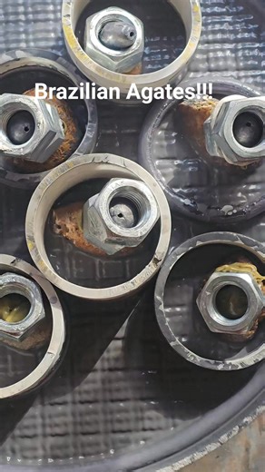 A few Brazilian agates going for a spin on the Covington Engineering vibra-lap!!! This thing is going to get a workout in the upcoming months! #polishedagate #wrapturedrock #getwraptured #lapidary #vibralap | Wraptured Rock