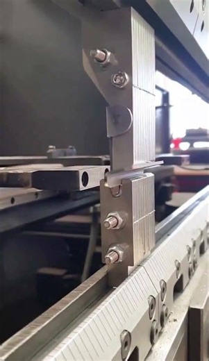 Stable Hydraulic System, Efficient Baling! Second-hand metal balers