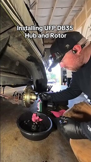 How to install a UFP DB35 hub and rotor on a axle spindle.